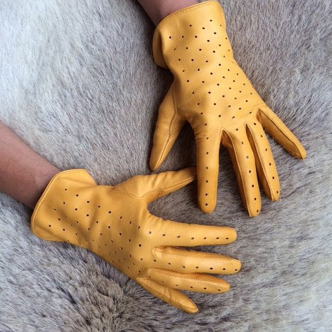 Perforierte Nappahandschuhe Gelb
