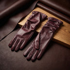Damen halb lange Handschuhe aus burgunderfarbenem Lammleder mit seitlichem Elastikdetail