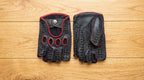 Damen Fingerlose Fahrhandschuhe aus schwarzem Hirschleder – Rote Naht und Paspel, Handgefertigt