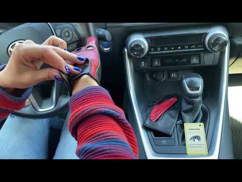 Women’s Lambskin Driving Gloves – Red Top with Back and Palm Detail